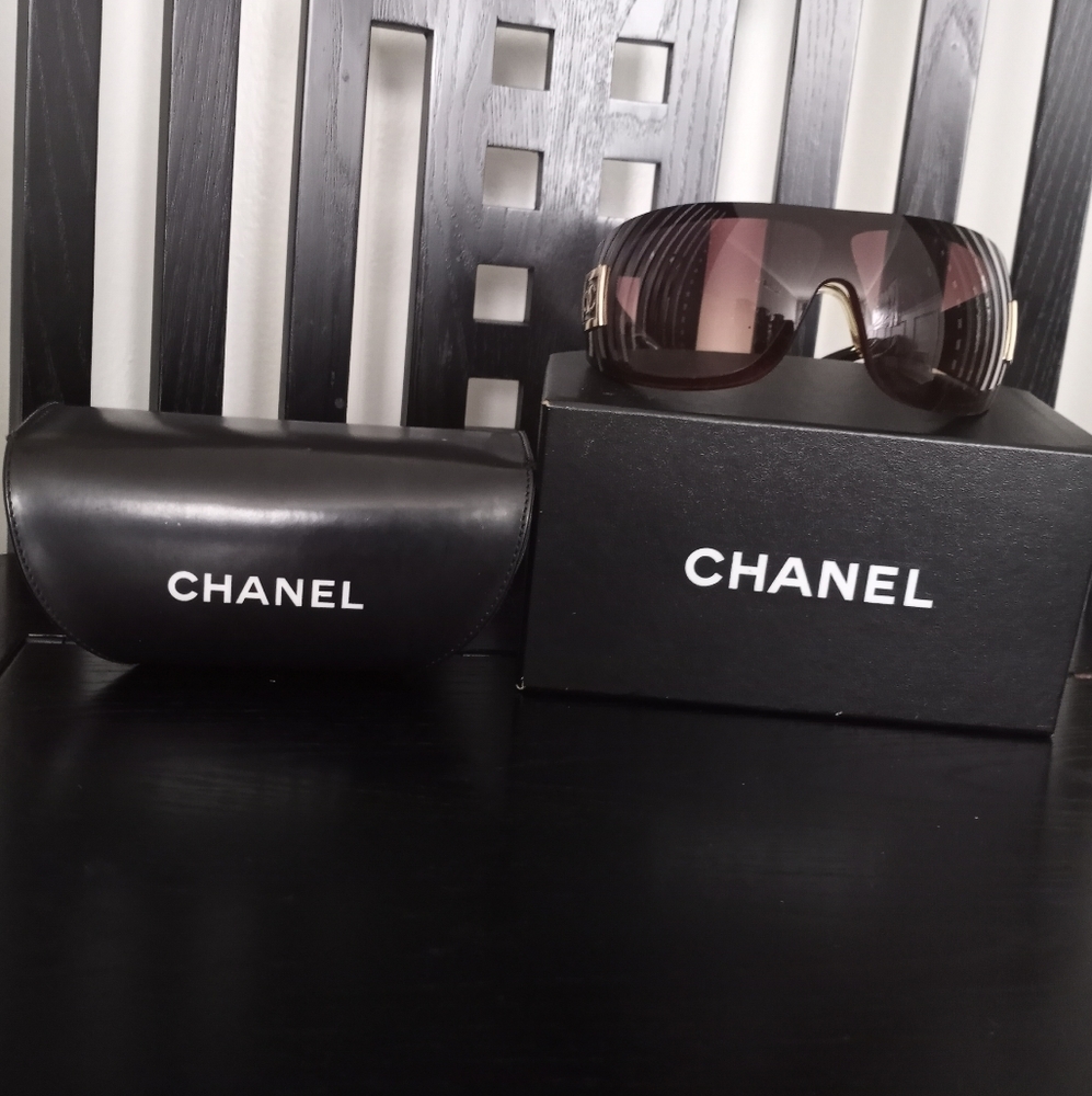 CHANEL VINTAGE LIMITED EDITION SHIELD SUNGLASSES